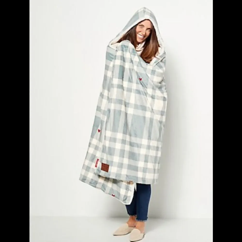 Peace Love World baby blue/Ivory  plaid hooded throw 40X70